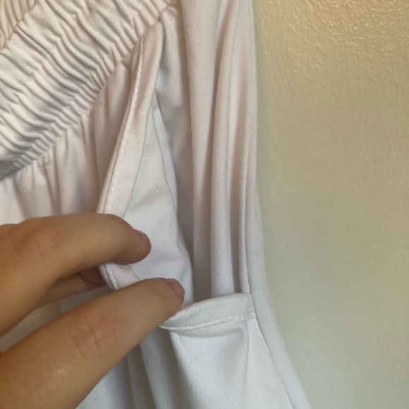 White, M, jogger, Never Worn, elastic waist band w/ strings to tie, fitted ankle - Picture 5 of 7